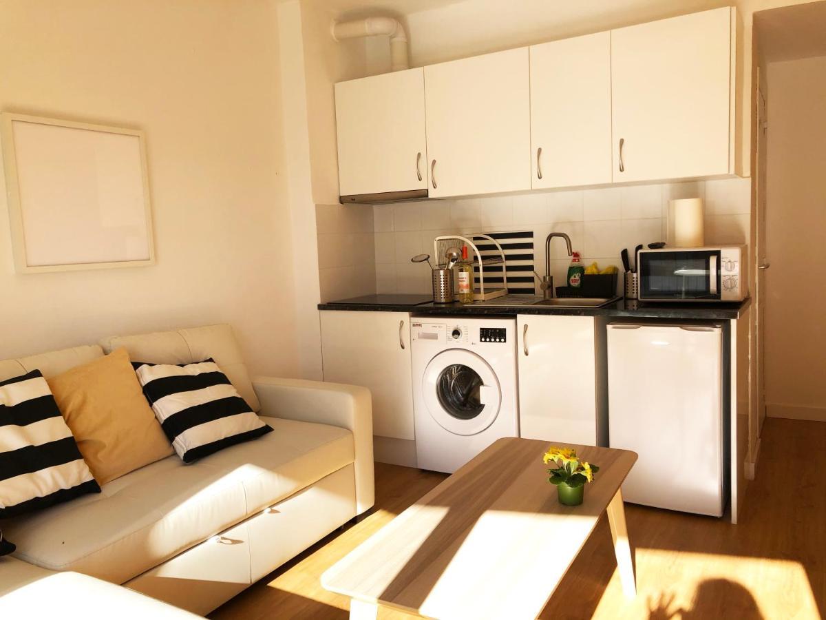 Lovely Seaside Apartment In Front Of Calafell Beach And Cunit Beach Segur de Calafell Exterior photo