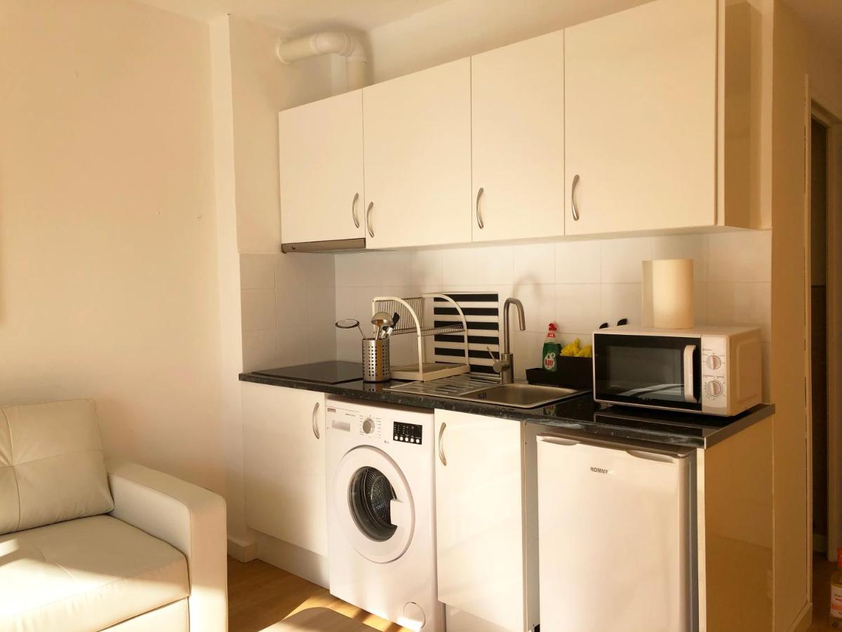 Lovely Seaside Apartment In Front Of Calafell Beach And Cunit Beach Segur de Calafell Exterior photo
